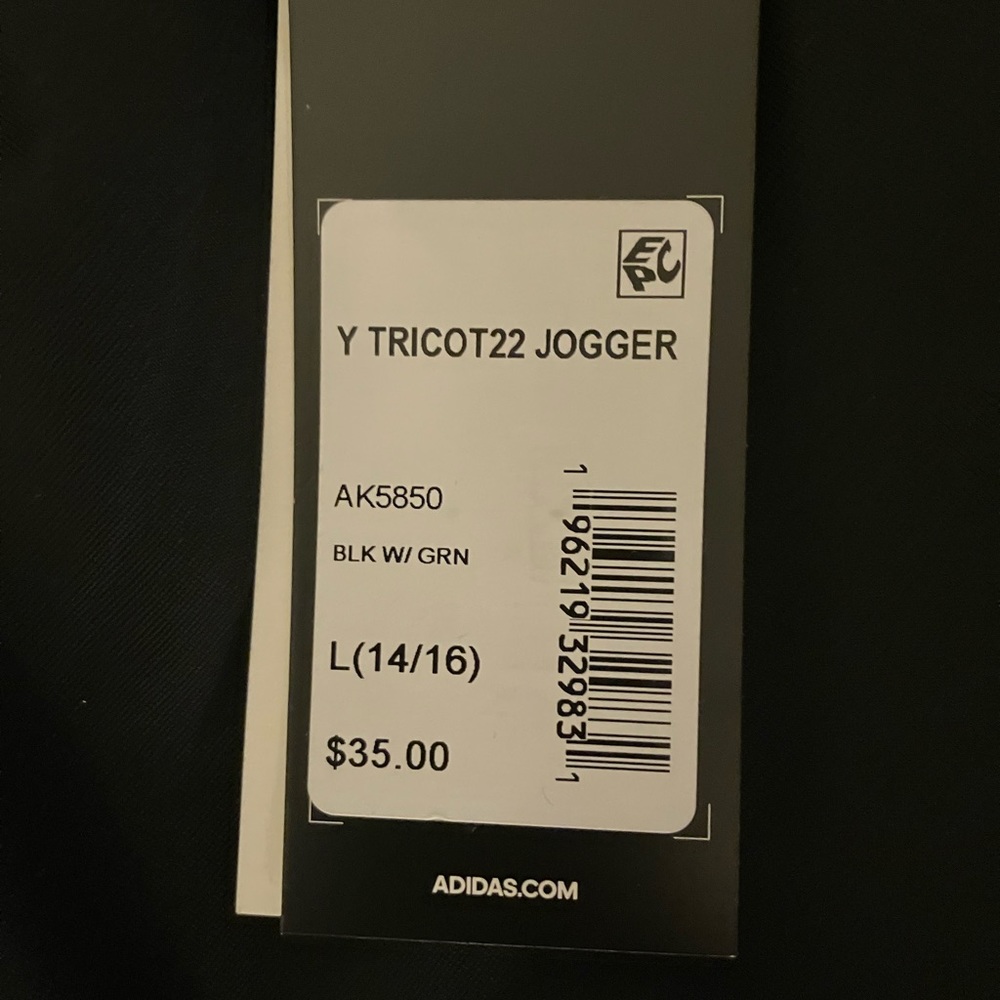 Adidas…..boys, size large 14/16 track suit